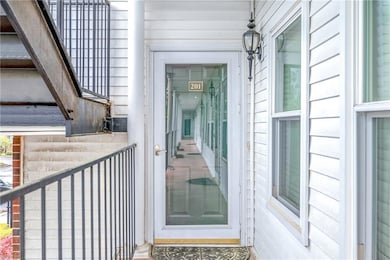 101 Westover Ave unit 201, Norfolk, VA 23507 - photo 2