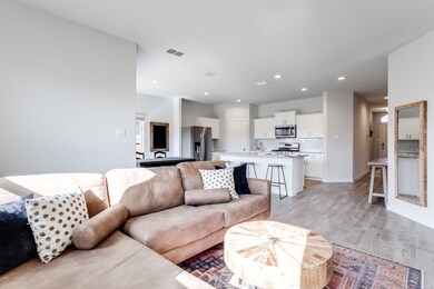 425 Passenger Trail, Fort Worth, TX 76131 - photo 6