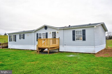 413 Misty Hill Ln, Berryville, VA 22611 - photo 2