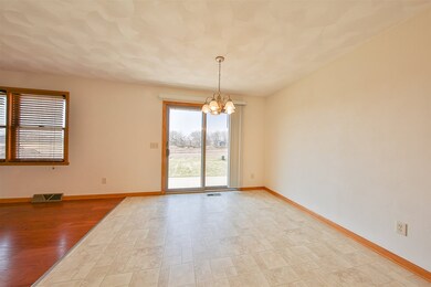 2362 S Terrace St, Janesville, WI 53546 - photo 6