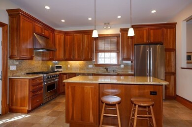 22 Common St, Watertown, MA 02472 - photo 4