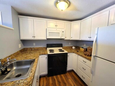 12 Savage Ct, Pembroke, NH 03275 - photo 6