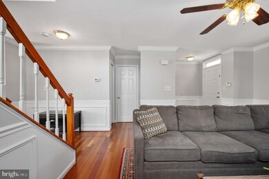 16961 Point Pleasant Ln, Dumfries, VA 22026 - photo 6