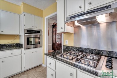 205 Hampshire Rd, Savannah, GA 31410 - photo 5