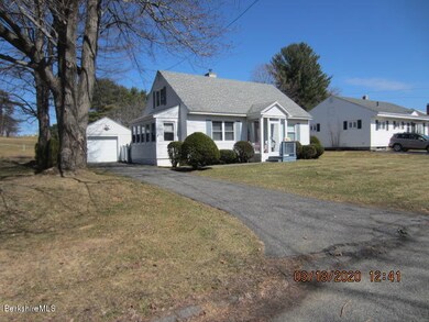 270 Allengate Ave, Pittsfield, MA 01201 - photo 2