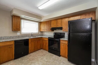 2606 Brownfield Rd, Columbus, OH 43232 - photo 7