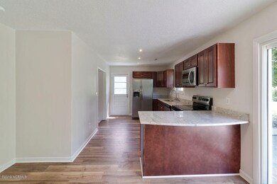 114 Lance Ct, Jacksonville, NC 28546 - photo 5