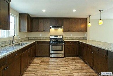 New Custom Kitchen Cabinets