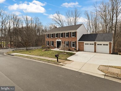 8100 Winding Way Ct, Springfield, VA 22153 - photo 2