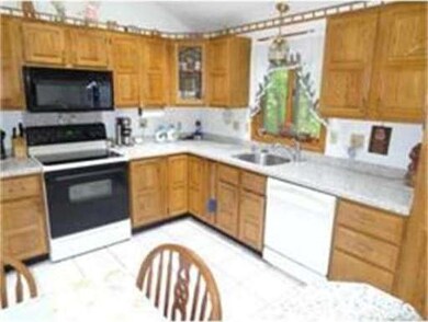 27 McDonald Rd, Wilmington, MA 01887 - photo 4