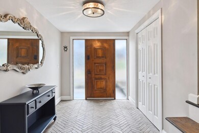 16520 Canterbury Dr, Minnetonka, MN 55345 - photo 2