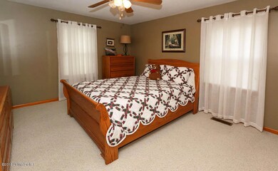 318 Heft Ave, Lebanon Junction, KY 40150 - photo 7