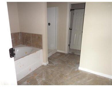 421 Crossover Dr, Pineville, LA 71360 - photo 5