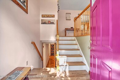 04-FOYER