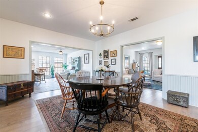 2613 S Chase Ct, Burleson, TX 76028 - photo 6