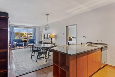 Kitchen/Living