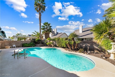 313 Vallarte Dr, Henderson, NV 89014 - photo 2