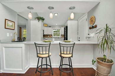 Adner Ct-Kitchen.BreakfastBar