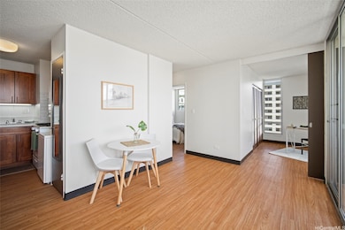 Pulelehua unit 801, Honolulu, HI 96822 - photo 4