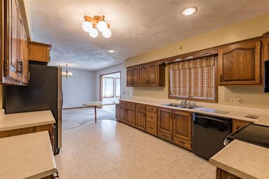 109 W Cummings St, Wayland, IA 52654 - photo 7