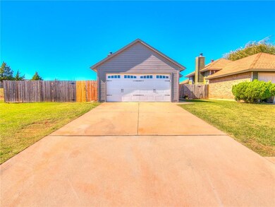 2301 Cedar Brook Dr, Moore, OK 73160 - photo 3