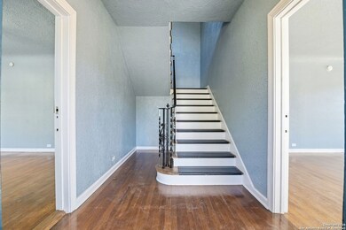 438 W Kings Hwy, San Antonio, TX 78212 - photo 7