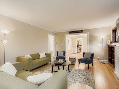 5704 N Artesian Ave unit 3N, Chicago, IL 60659 - photo 5