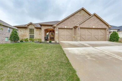 3129 Greenway Dr, Burleson, TX 76028 - photo 2