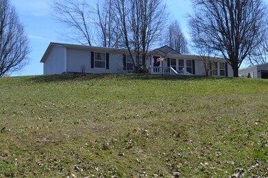 1216 Leger Fork Rd, Tyner, KY 40486 - photo 2
