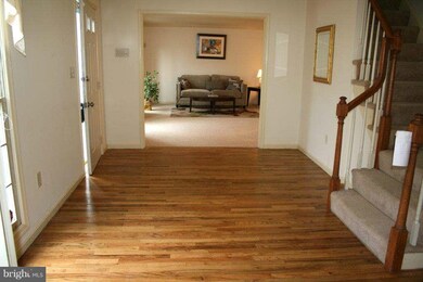 12624 Gravenhurst Ln, North Potomac, MD 20878 - photo 4