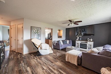 5647 Dashshund Ct - 05