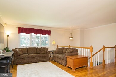 2304 Sunset Dr N, Sykesville, MD 21784 - photo 3