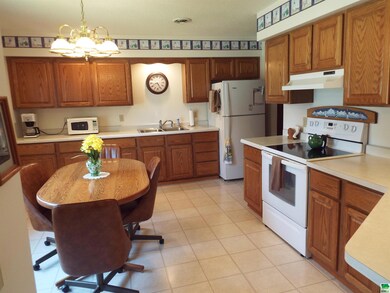 303 7th St, Sibley, IA 51249 - photo 6