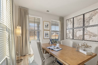 546 Sugarberry Ct, Clarksville, TN 37043 - photo 5