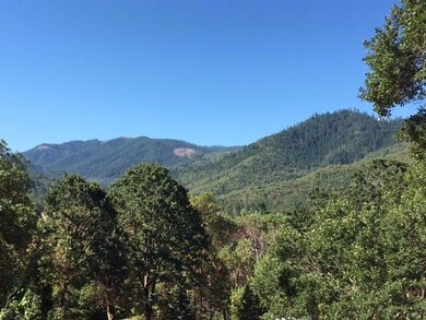 7472 Old Stage Rd, Central Point, OR 97502 - photo 3