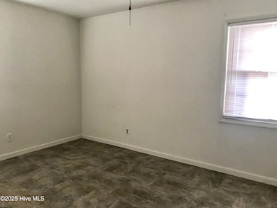 1108 Weeks St unit C, Elizabeth City, NC 27909 - photo 4