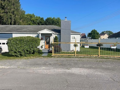 1 Knapp St, Elkins, WV 26241 - photo 4