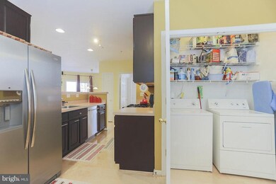 9666 Devedente Dr unit 105, Owings Mills, MD 21117 - photo 7