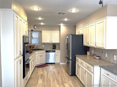 912 Cheyenne St, Ardmore, OK 73401 - photo 3