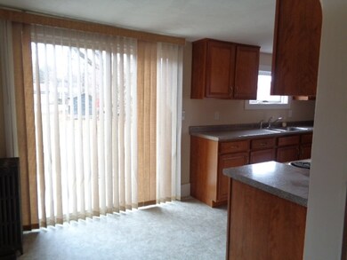 kitchen slider to patio for grilling