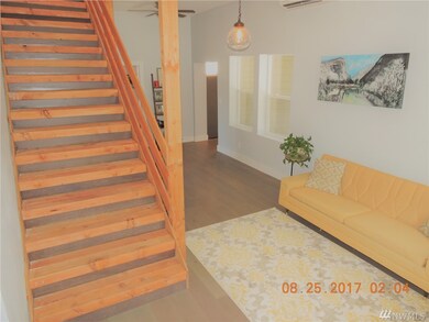 13320 Pioneer Way E, South Prairie, WA 98385 - photo 2