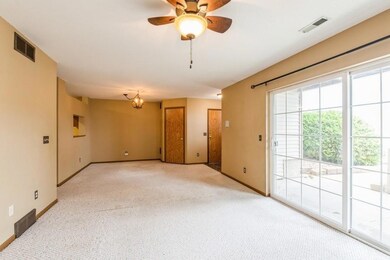 3509 E Ave NW unit A, Cedar Rapids, IA 52405 - photo 3