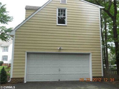 Parking Lot/Garage