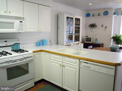 12310 Rosslare Ridge Rd unit 104, Lutherville Timonium, MD 21093 - photo 2