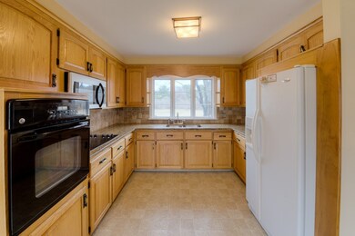 3236 Boston Rd, Wilbraham, MA 01095 - photo 2