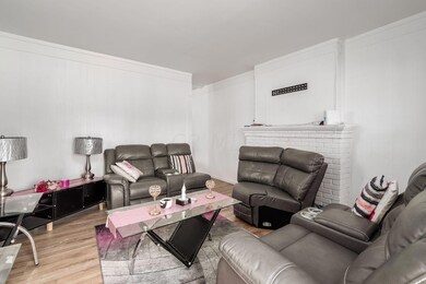 008_16beb11a_e 3172 E 5th 001