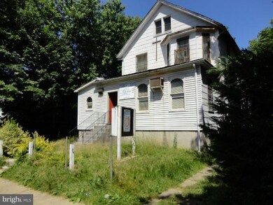 3008 Oakley Ave, Baltimore, MD 21215 - photo 2