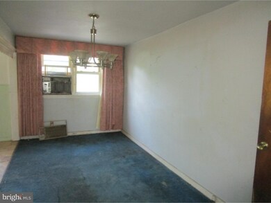 333 Mulberry St, Darby, PA 19023 - photo 4