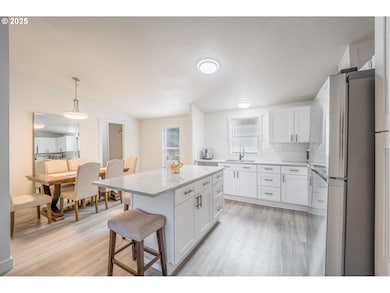 597 Barley St, Woodburn, OR 97071 - photo 7