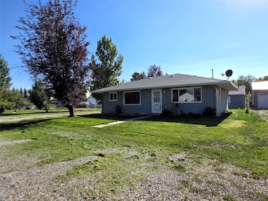 210 3rd Ave SW, Choteau, MT 59422 - photo 2